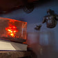 Lampa z chmurą grzybów po wybuchu bomby atomowej
